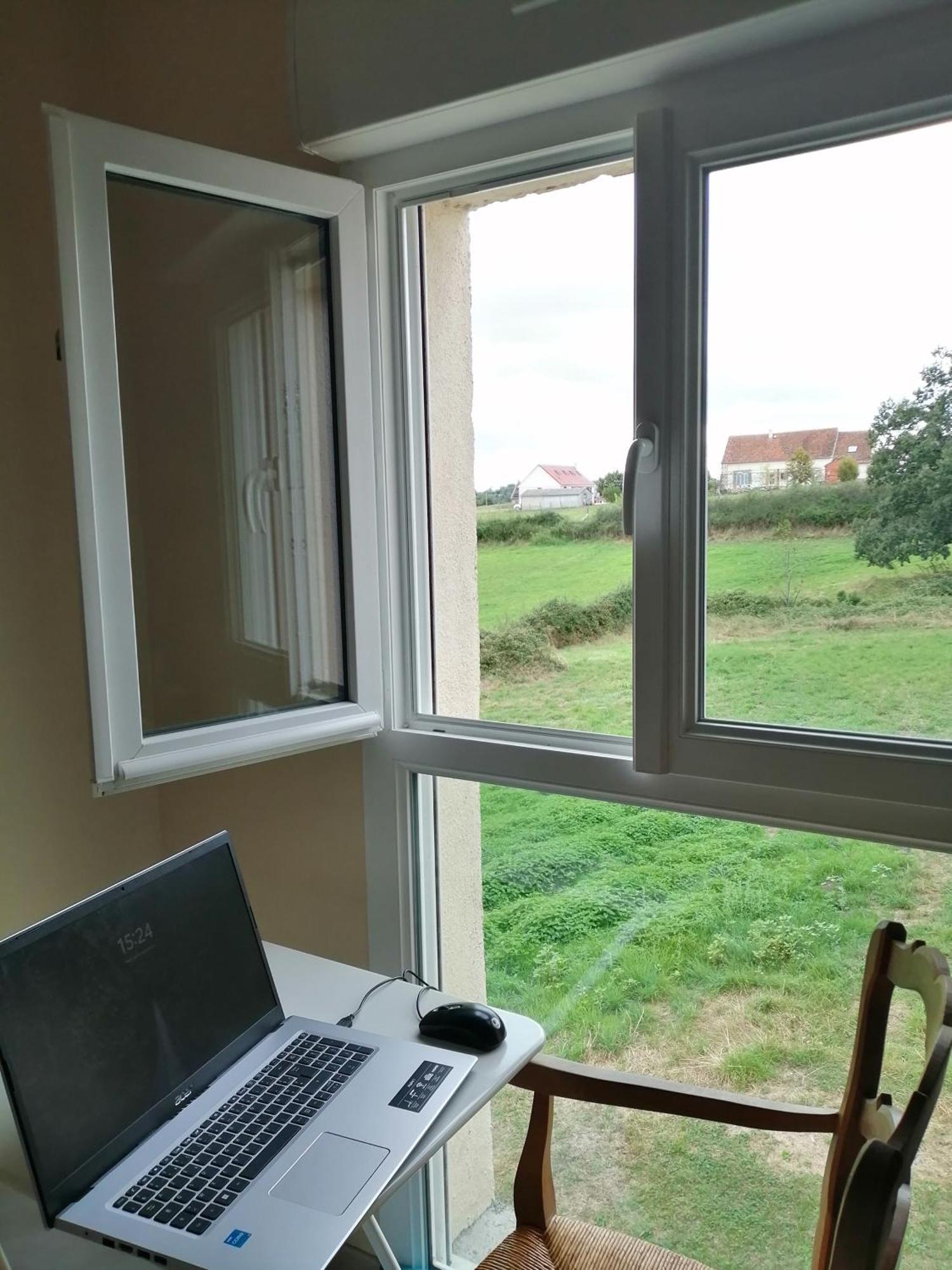 Chambre Campagne Uxelloise Uxeau Exterior photo